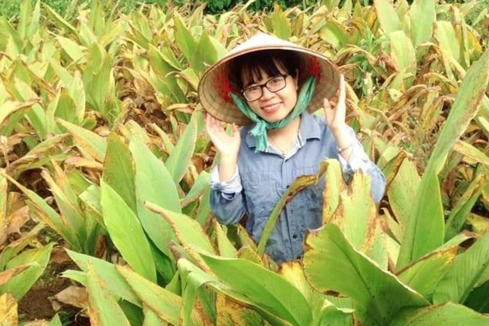 Rời TPHCM, cô gái quê nghèo thành công với củ nghệ bán ở trời Tây - 1 Rời TPHCM, cô gái quê nghèo thành công với củ nghệ bán ở trời Tây - 1