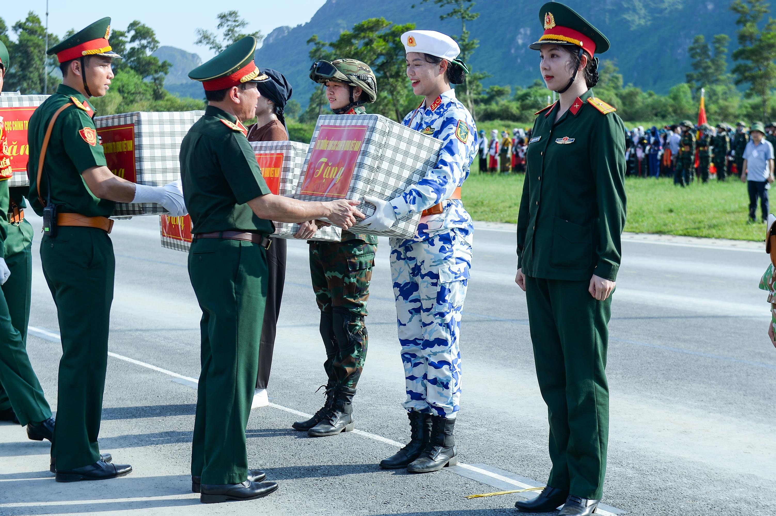 Nâng cao lòng tự hào và danh dự người lính khi được tham gia diễu binh - 3