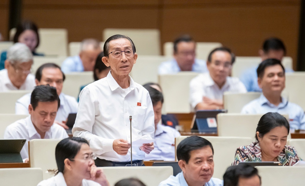 Bơm nguồn lực cho xã, phường để gánh vai trò mới - 2 Bơm nguồn lực cho xã, phường để gánh vai trò mới - 2