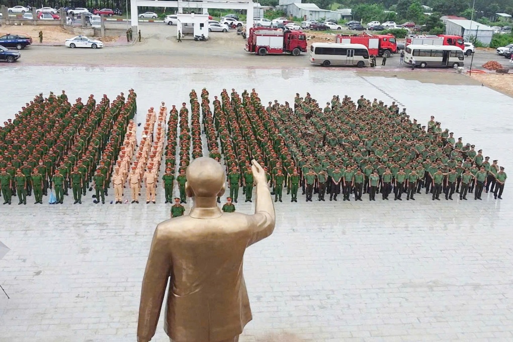 Công an Kon Tum xuất quân đến nhận công tác tại Quảng Ngãi - 2 Công an Kon Tum xuất quân đến nhận công tác tại Quảng Ngãi - 2
