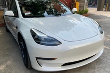 Chủ xe Tesla Model 3 tiếc nuối khi đóng gần 300 triệu đồng phí trước bạ?
