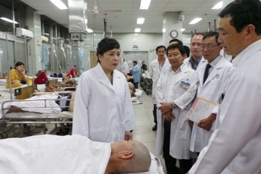 Y tế tư nhân: “Con ghẻ” muốn làm tốt cũng khó