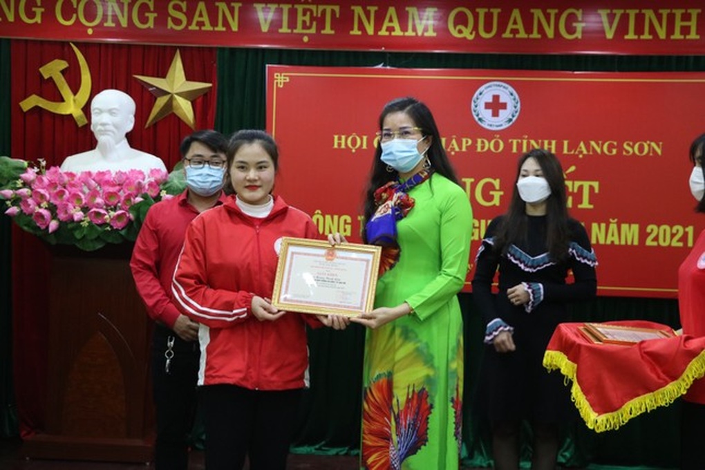 Khát khao cống hiến sức trẻ của nữ sinh Trường Cao đẳng Y tế Lạng Sơn - 4 Khát khao cống hiến sức trẻ của nữ sinh Trường Cao đẳng Y tế Lạng Sơn - 4