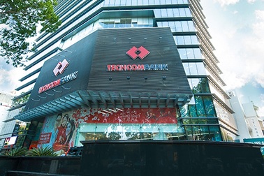 Techcombank báo lãi hơn 400 tỷ đồng trong quý 1