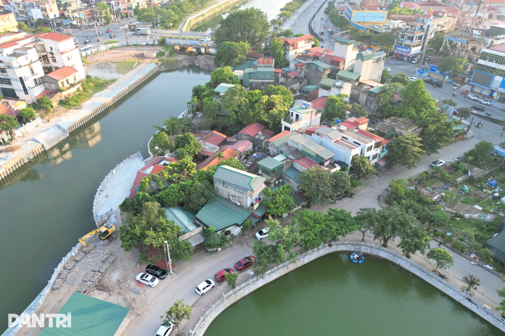 Khúc sông dài 1km có hai dự án 1.300 tỷ đồng - 4 Khúc sông dài 1km có hai dự án 1.300 tỷ đồng - 4