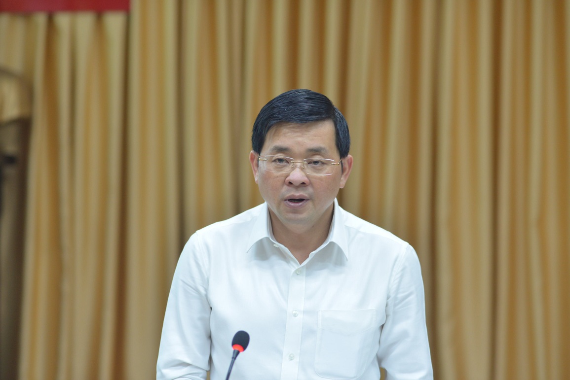 Người dân đi lại 8 vòng mới làm được một hồ sơ đất đai - 1 Người dân đi lại 8 vòng mới làm được một hồ sơ đất đai - 1