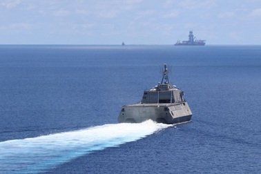 Mỹ điều 2 tàu chiến tới Biển Đông thách thức Trung Quốc