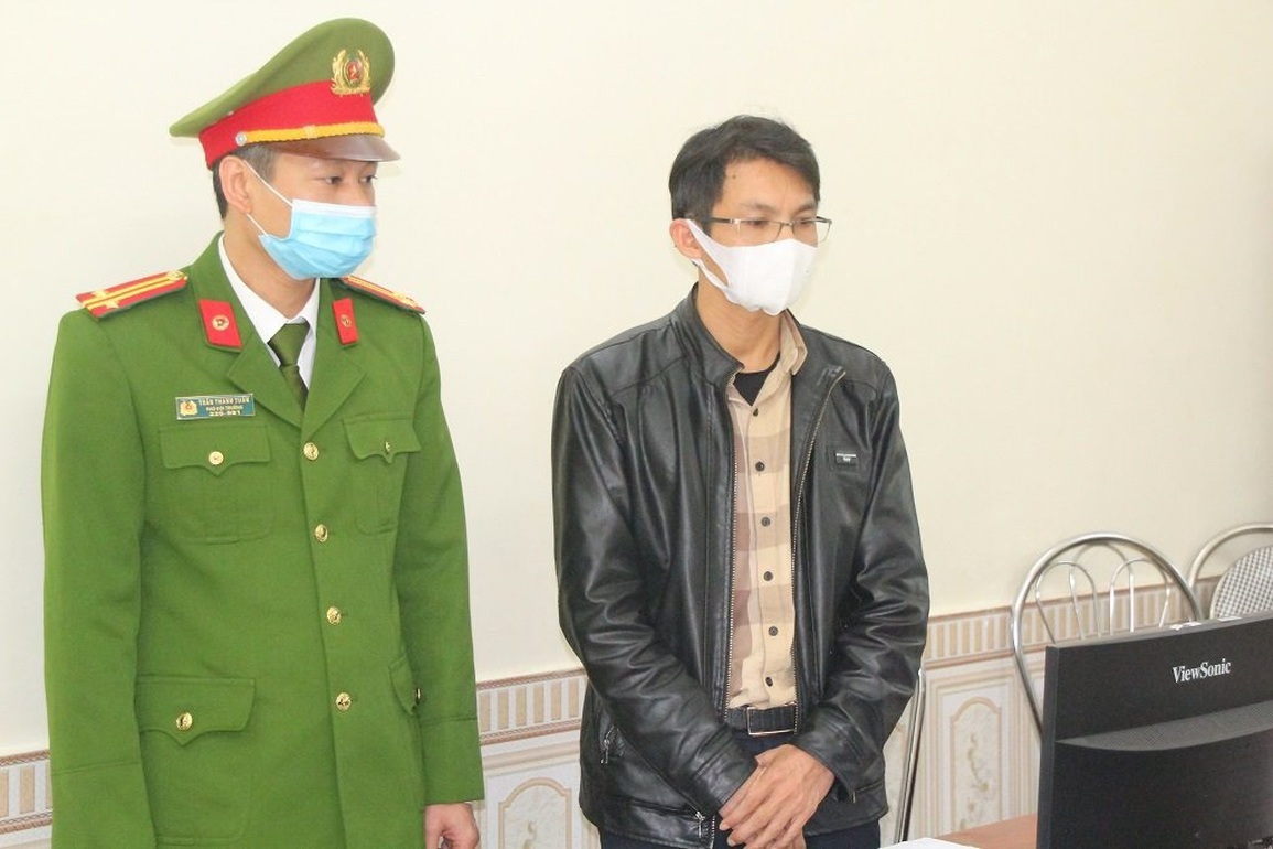 Vụ 116 hồ sơ thủy lợi khống: Thêm Phó Giám đốc và 2 cán bộ bị khởi tố - 3 Vụ 116 hồ sơ thủy lợi khống: Thêm Phó Giám đốc và 2 cán bộ bị khởi tố - 3