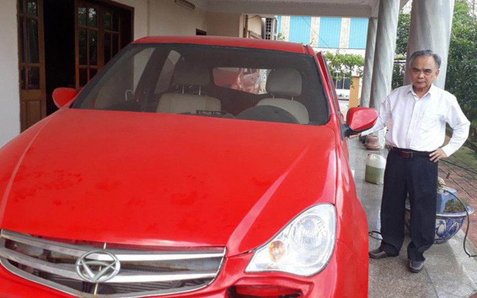 Ông chủ hãng ô tô Việt: Tuổi 80 lương 6 triệu, gánh nợ 2.800 tỷ đồng - 1 Ông chủ hãng ô tô Việt: Tuổi 80 lương 6 triệu, gánh nợ 2.800 tỷ đồng - 1