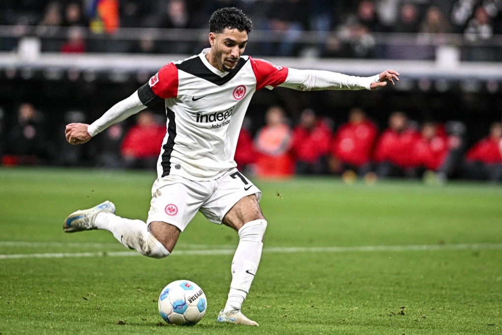 Điêu đứng trong khủng hoảng, Man City sắp nổ bom tấn 80 triệu euro - 1