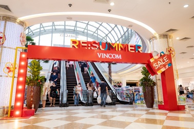Lễ hội "Mua sắm Đỏ 2022": Sắc đỏ ưu đãi ngập tràn Vincom