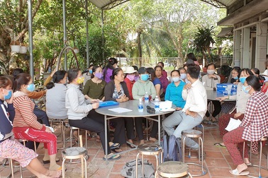 Hàng chục người dân tố người phụ nữ giật hụi gần 10 tỷ đồng