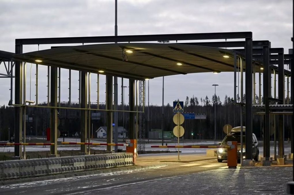 Phần Lan tính đóng cửa toàn bộ biên giới với Nga, Moscow lên tiếng - 1 Phần Lan tính đóng cửa toàn bộ biên giới với Nga, Moscow lên tiếng - 1