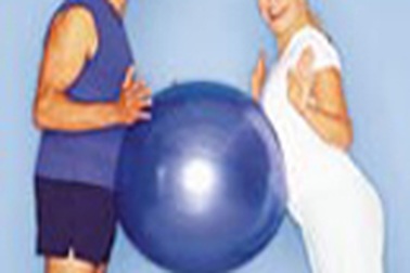 Tập eo với bóng 