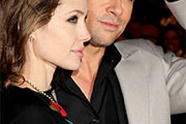 Ông bà Smith thu hút sự chú ý của người dân Anh quốc