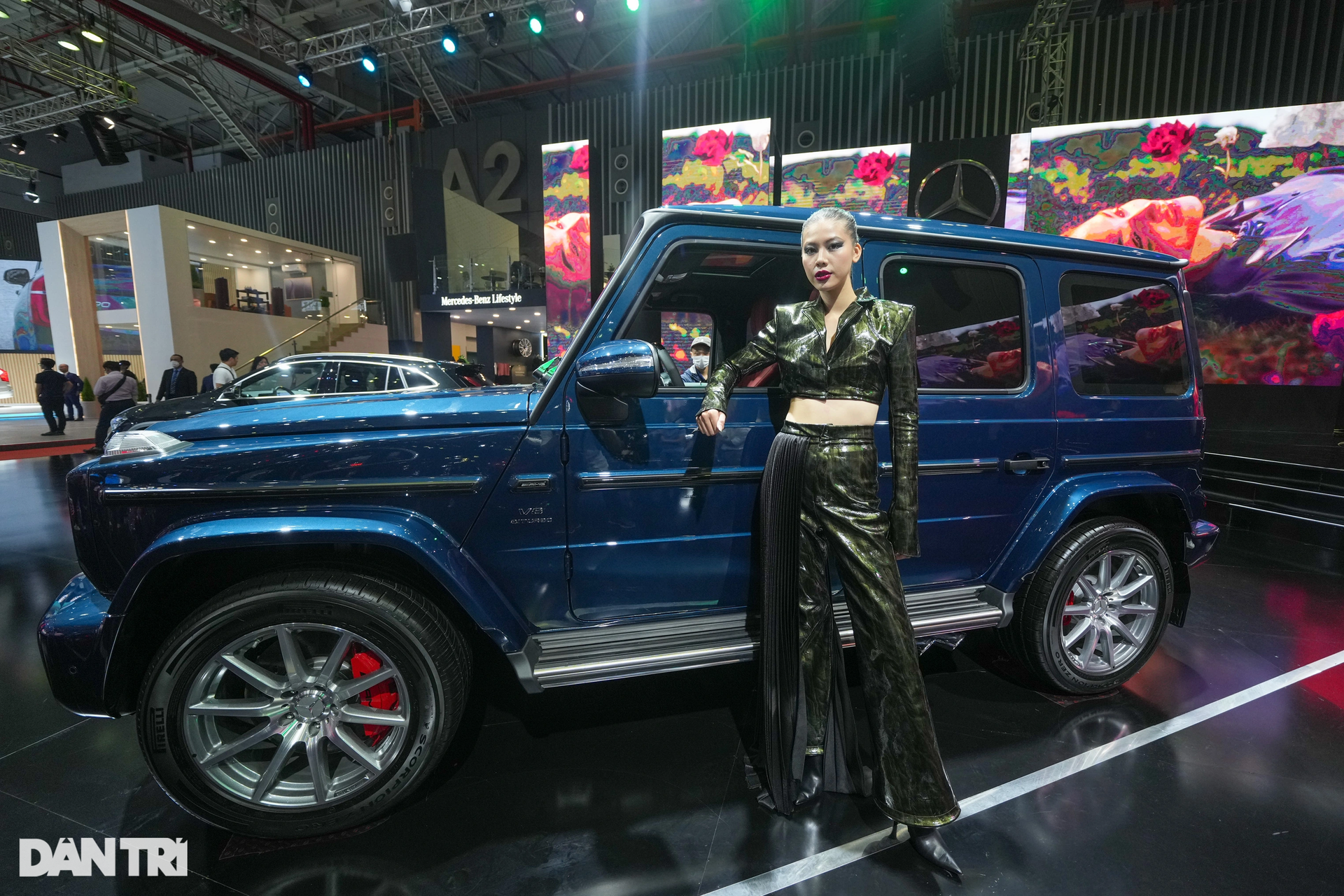 Ngắm những bóng hồng tại Việt Nam Motor Show 2022 - 12 Ngắm những bóng hồng tại Việt Nam Motor Show 2022 - 12