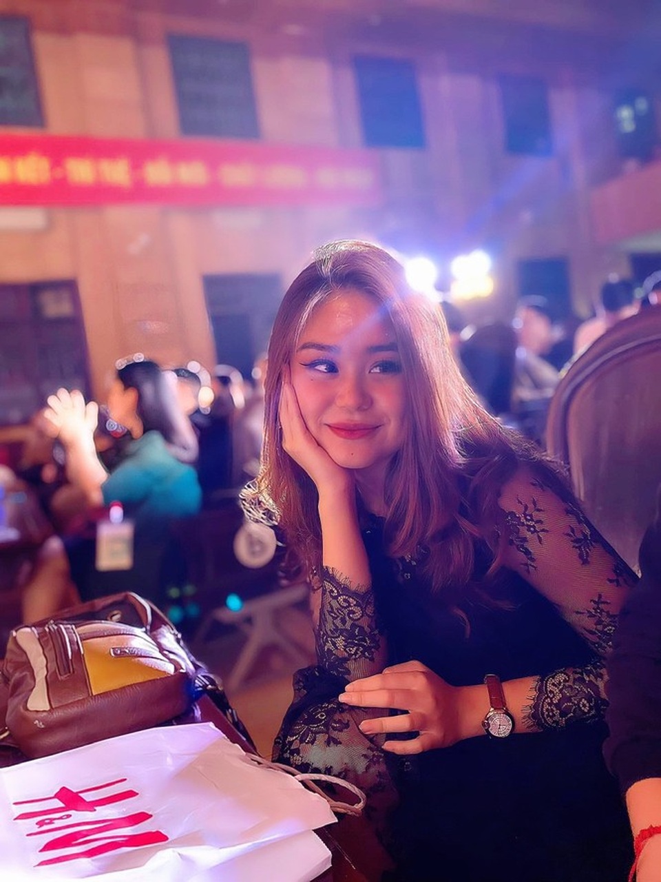 Nữ sinh Công đoàn toàn năng đạt danh hiệu Sinh viên 5 tốt cấp thành phố - 1 Nữ sinh Công đoàn toàn năng đạt danh hiệu Sinh viên 5 tốt cấp thành phố - 1