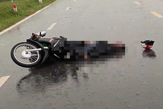 Nam Định: Đang đi xe máy trên đường, người đàn ông bị sét đánh tử vong