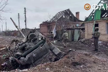 Quan chức Donetsk: Nga chặn đường tiếp tế, bao vây Ukraine ở Bakhmut