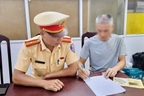 Phạt tài xế xe tải làm rơi bùn đất ra đường Võ Chí Công