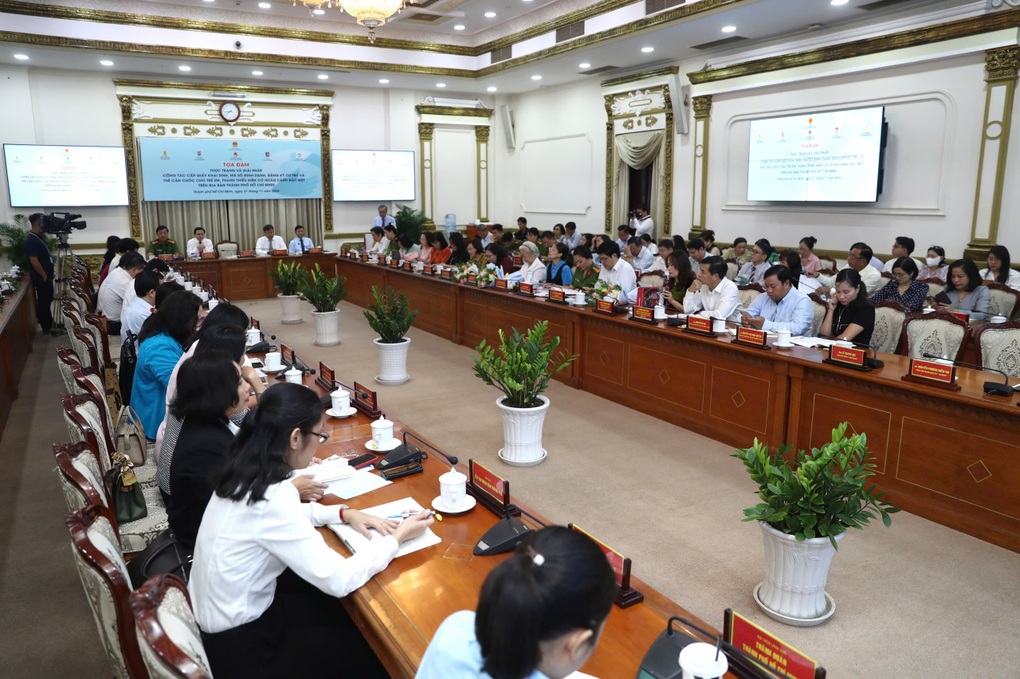 Giải quyết điểm nghẽn giấy tờ tùy thân cho trẻ em có hoàn cảnh đặc biệt - 3 Giải quyết điểm nghẽn giấy tờ tùy thân cho trẻ em có hoàn cảnh đặc biệt - 3