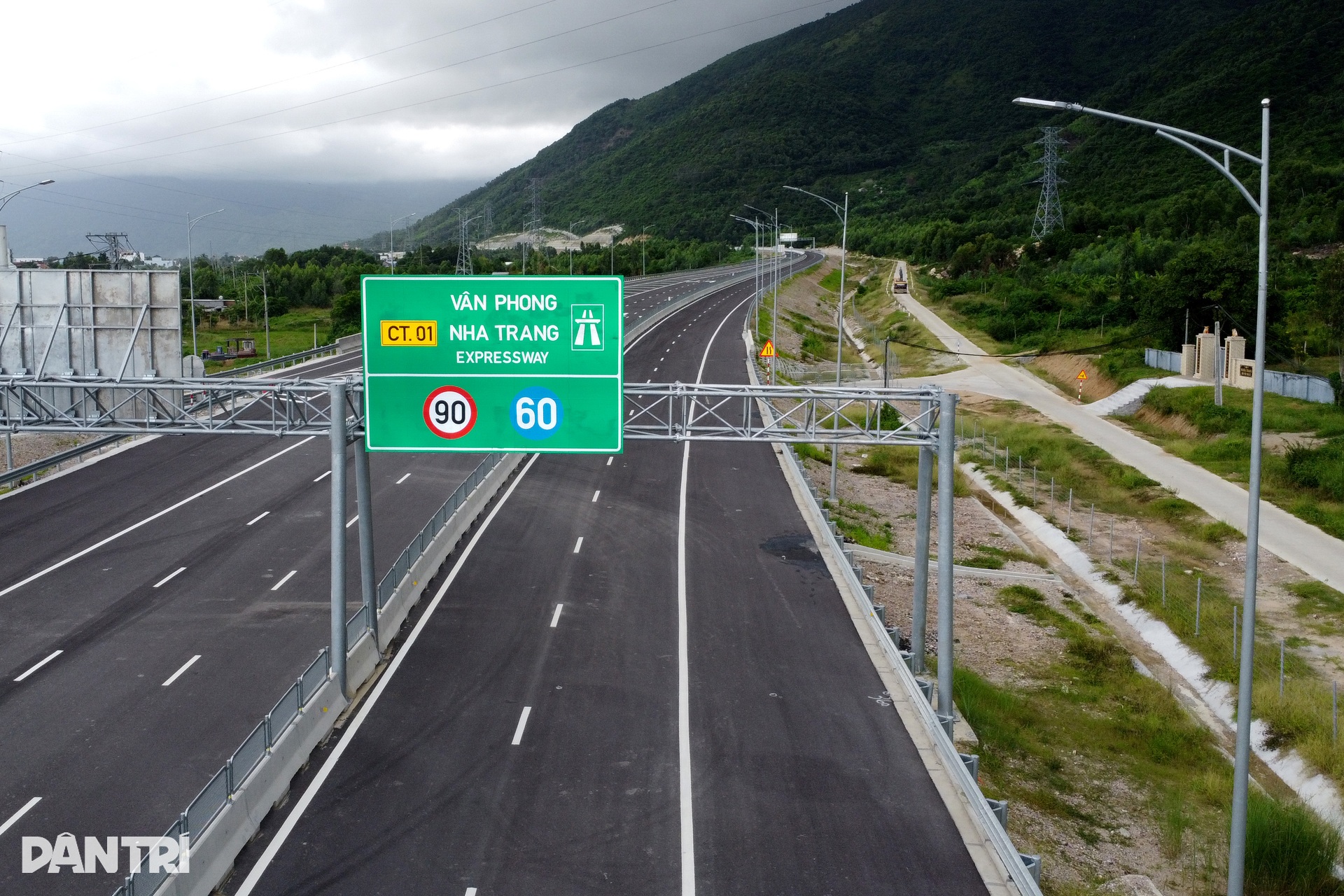 Sắp thông xe 13km cuối, cao tốc từ hầm Cổ Mã đến TPHCM sẽ liền mạch - 7 Sắp thông xe 13km cuối, cao tốc từ hầm Cổ Mã đến TPHCM sẽ liền mạch - 7