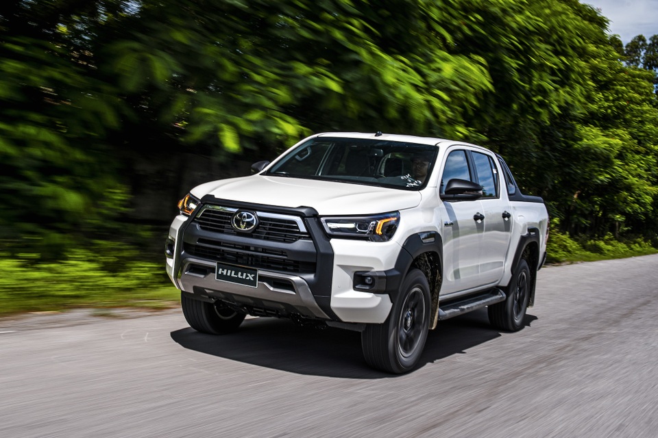 Toyota Hilux 2020 giá từ 628 triệu, thêm công nghệ để cạnh tranh Ranger - 4 Toyota Hilux 2020 giá từ 628 triệu, thêm công nghệ để cạnh tranh Ranger - 4