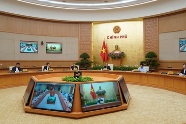 Thủ tướng sốt ruột vì quán nhậu, sàn nhảy, nhà thờ vẫn đông người