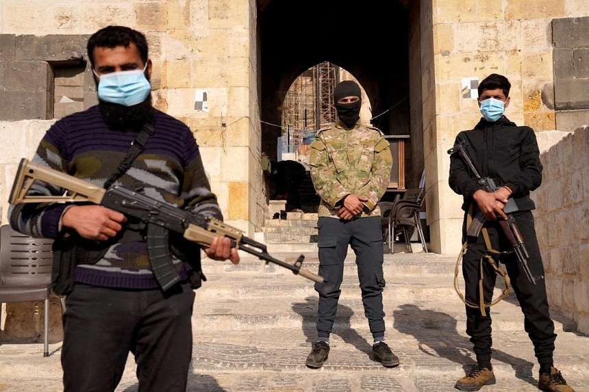 Les États-Unis tendent la main aux groupes rebelles en Syrie après le renversement du régime d'Assad - 1 Mỹ tiếp cận các nhóm nổi dậy ở Syria sau khi chính quyền Assad bị lật đổ - 1