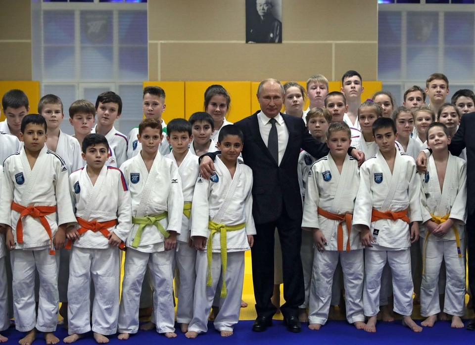 Tổng thống Putin tiết lộ điều đã làm thay đổi cuộc sống và tư duy - 3 Tổng thống Putin tiết lộ điều đã làm thay đổi cuộc sống và tư duy - 3