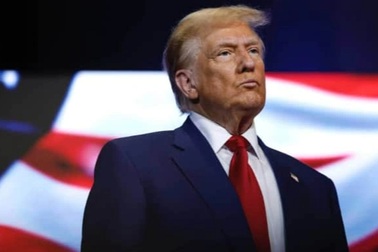 Lời hứa của ông Trump sau cuộc điện đàm với ông Zelensky