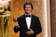 Tom Cruise giành giải Oscar đầu tiên sau 44 năm cống hiến cho nghệ thuật