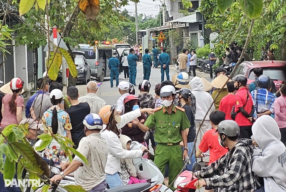 Thi thể cô gái trong cốp ô tô ở TPHCM: Người mẹ 2 lần cố mở cốp xe - 2