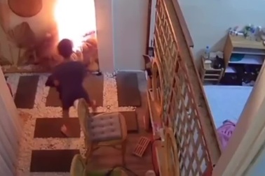 Cậu bé nghịch dại suýt gây hỏa hoạn nghiêm trọng