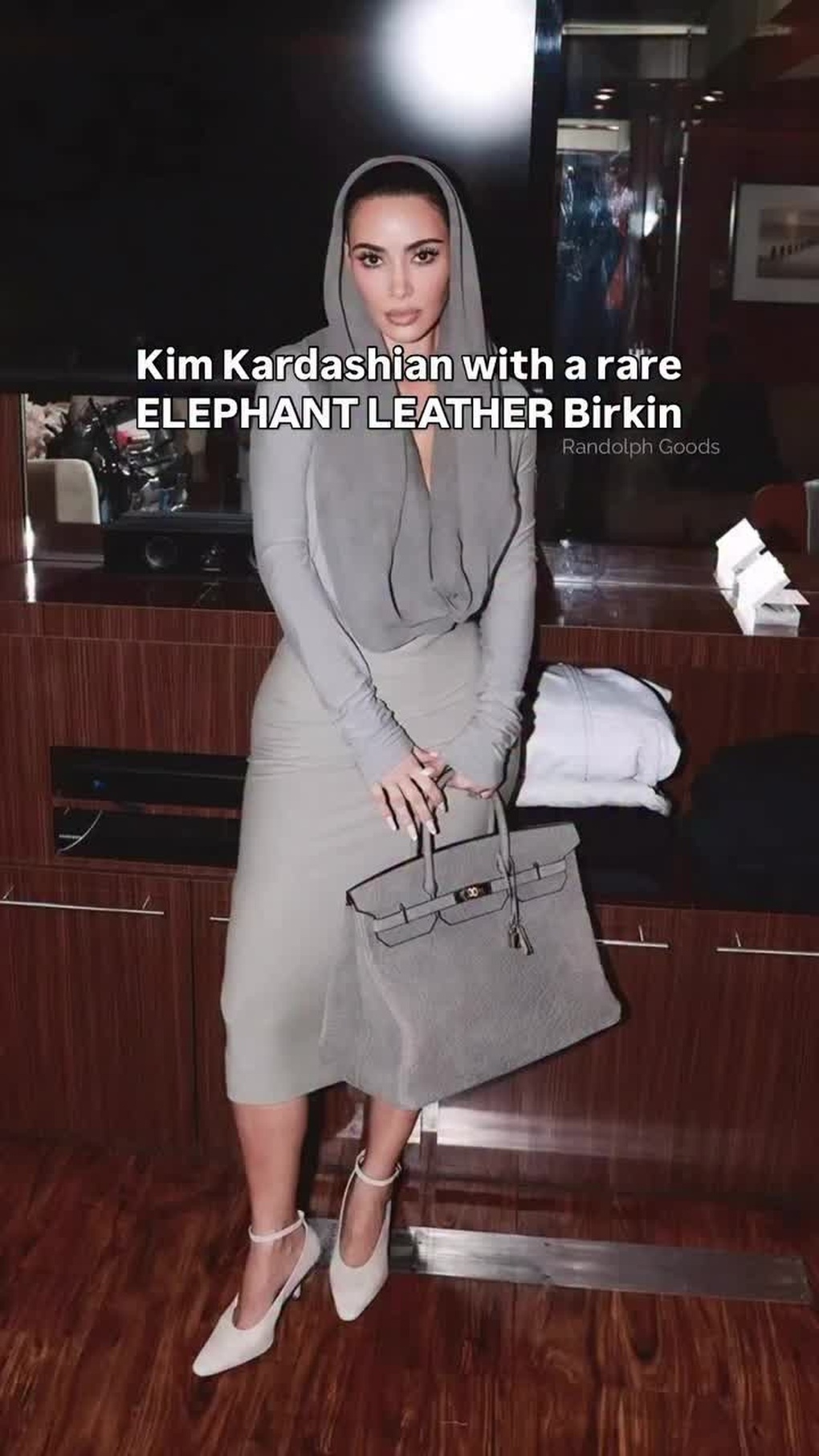 Kim siêu vòng ba hứng chỉ trích vì xách túi Hermès da voi hiếm - 2