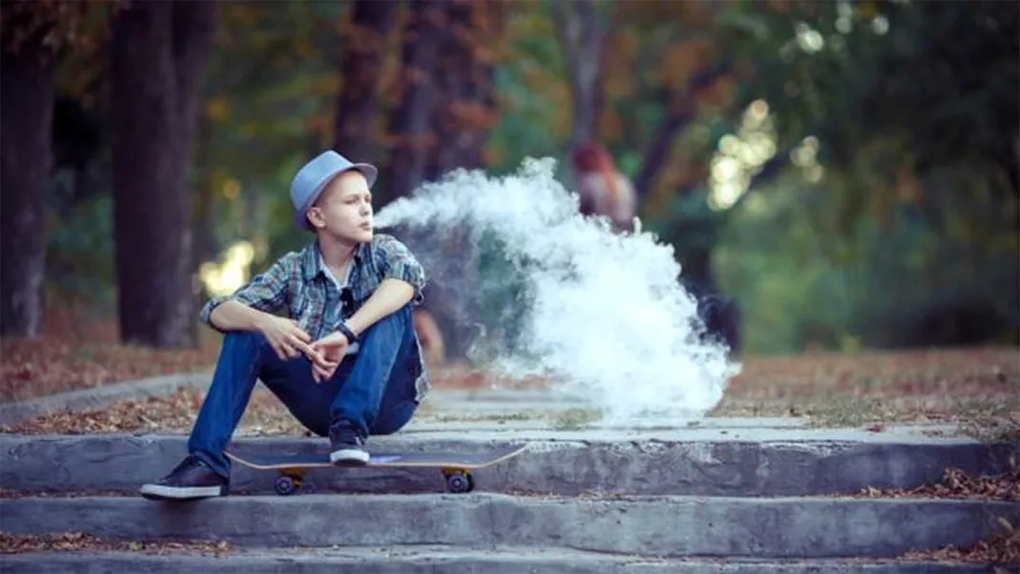 Thuốc lá điện tử: Sát thủ công nghệ đe dọa sức khỏe người dùng - 1 Thuốc lá điện tử: Sát thủ công nghệ đe dọa sức khỏe người dùng - 1