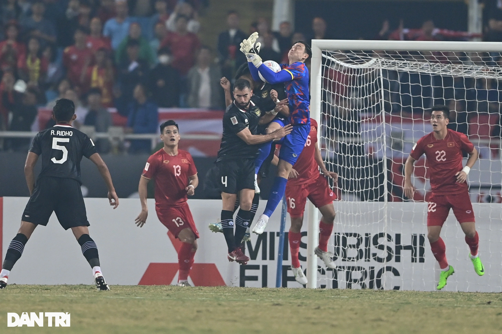 Tuyển Việt Nam vào chung kết AFF Cup, Văn Lâm nối dài kỷ lục giữ sạch lưới - 2 Tuyển Việt Nam vào chung kết AFF Cup, Văn Lâm nối dài kỷ lục giữ sạch lưới - 2