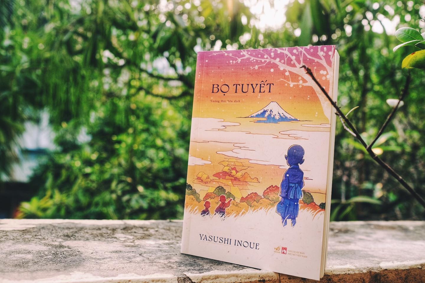 ສີຂອງຄວາມໂສກເສົ້າແລະຄຸນຄ່າຂອງມະນຸດໃນວັນນະຄະດີຂອງ Yasushi Inoue - 2 Màu của buồn thương và giá trị nhân sinh trong văn chương Yasushi Inoue - 2