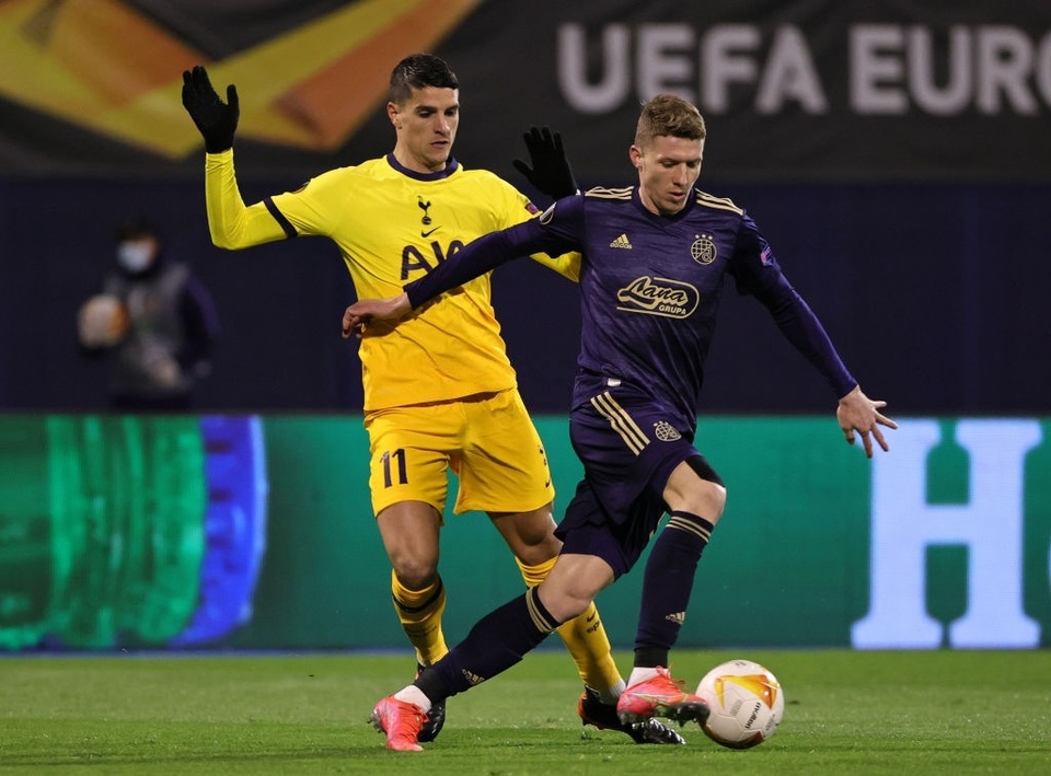 Những khoảnh khắc Mislav Orsic hủy diệt Tottenham của Mourinho - 1 Những khoảnh khắc Mislav Orsic hủy diệt Tottenham của Mourinho - 1