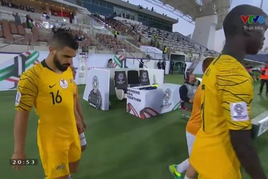 Australia hòa không bàn thắng với Uzbekistan trong 90 phút