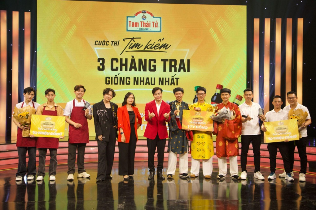 Nhìn lại cuộc thi Tìm kiếm Tam Thái Tử gây sốt cộng đồng mạng - 4 Nhìn lại cuộc thi Tìm kiếm Tam Thái Tử gây sốt cộng đồng mạng - 4