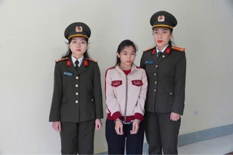 Lấy thông tin cá nhân người thân vay tiền, chiếm đoạt hơn 350 triệu đồng