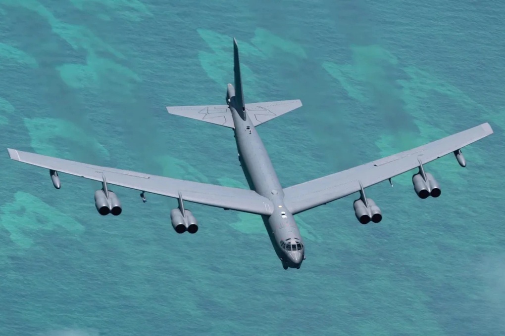 3 máy bay B-52 của Mỹ áp sát Venezuela - 1 3 máy bay B-52 của Mỹ áp sát Venezuela - 1