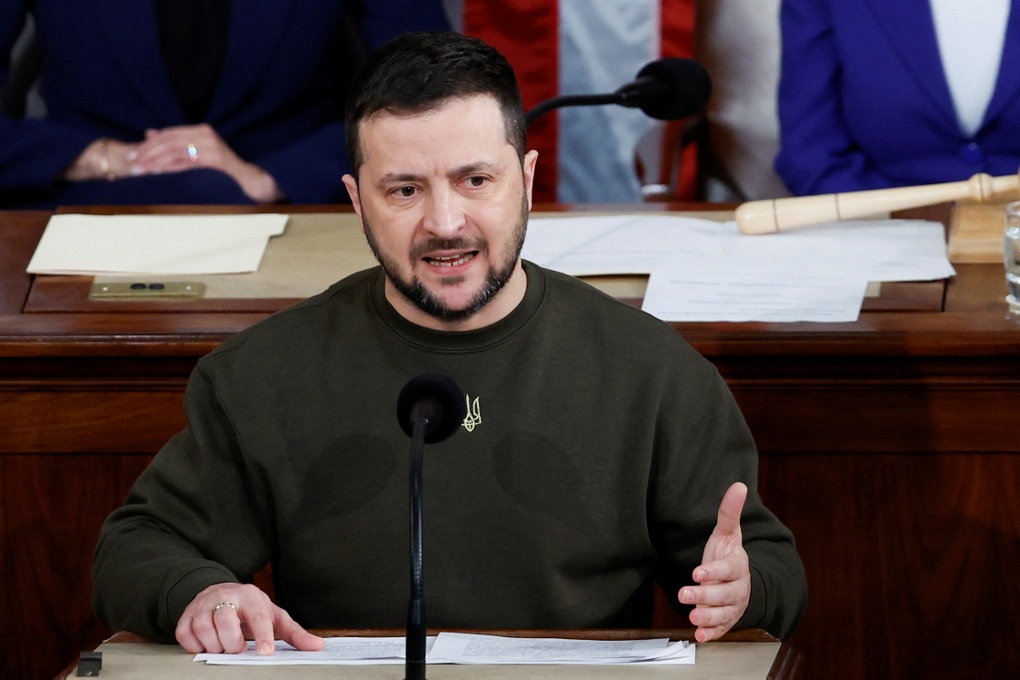 Ukraine nói Nga phải tuân thủ công thức hòa bình chấm dứt xung đột - 1 Ukraine nói Nga phải tuân thủ công thức hòa bình chấm dứt xung đột - 1