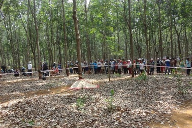 Phát hiện thi thể thiếu nữ tại vườn cao su sau 4 ngày mất tích