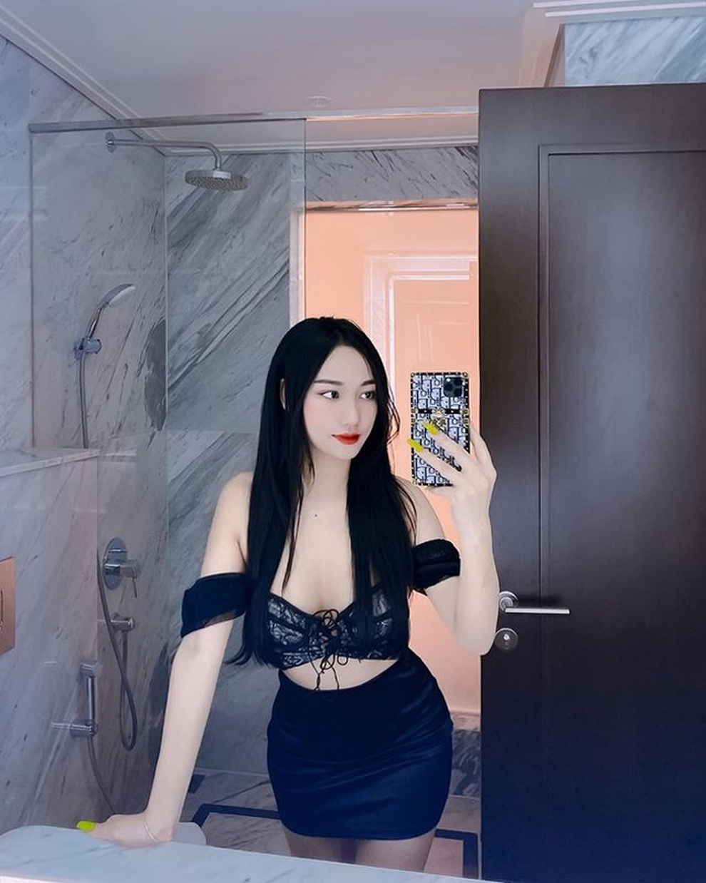Body đẹp như tượng tạc của hot girl Quảng Ninh từng gây sốc bởi ảnh quá khứ - 20 Body đẹp như tượng tạc của hot girl Quảng Ninh từng gây sốc bởi ảnh quá khứ - 20
