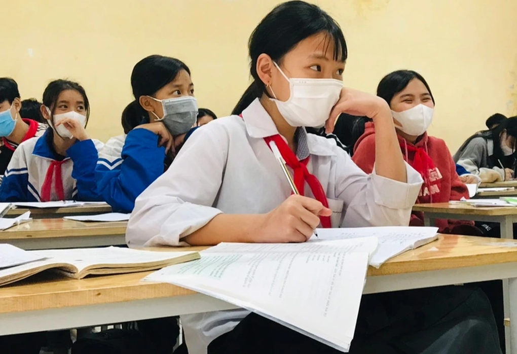 Phụ huynh đầu tư tiền triệu cho con chạy đua vào lớp 1 - 2 Phụ huynh đầu tư tiền triệu cho con chạy đua vào lớp 1 - 2