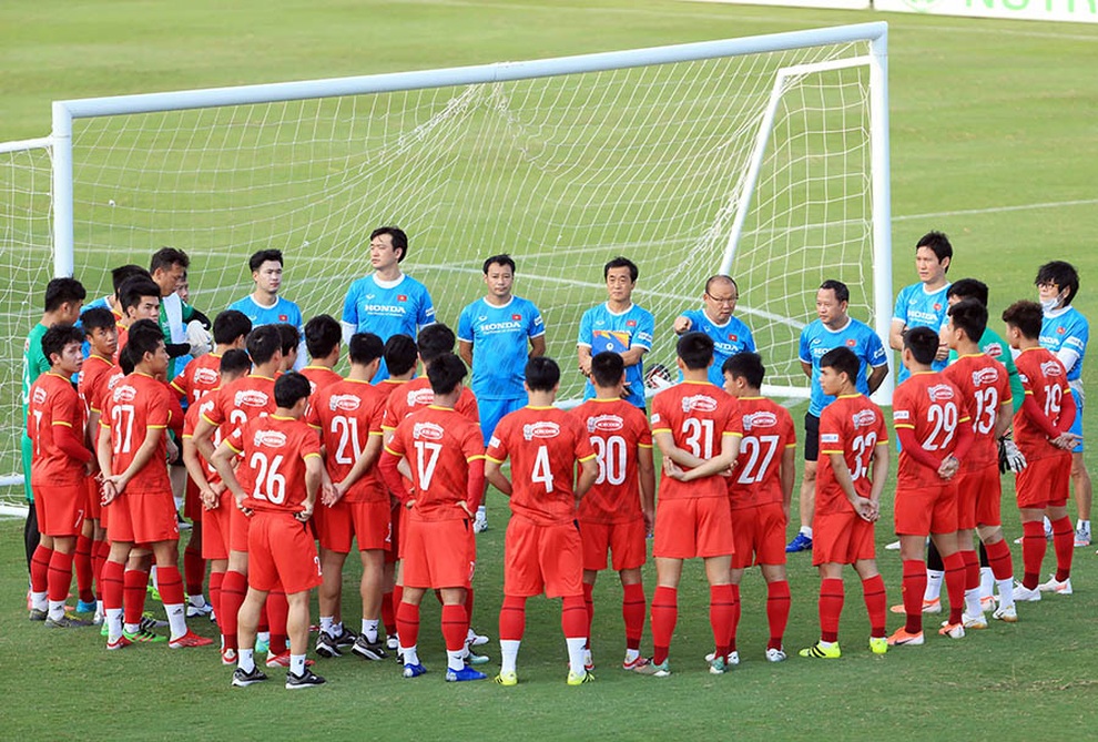 Xuân Trường tỏa sáng, đội tuyển Việt Nam thắng 6-0 đàn em U22 - 2 Xuân Trường tỏa sáng, đội tuyển Việt Nam thắng 6-0 đàn em U22 - 2