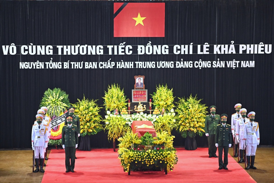 Lễ viếng nguyên Tổng Bí thư Lê Khả Phiêu - 21 Lễ viếng nguyên Tổng Bí thư Lê Khả Phiêu - 21