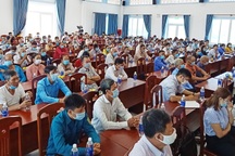 Cán bộ, người làm việc và người thân được hỗ trợ khi trị bệnh, từ trần